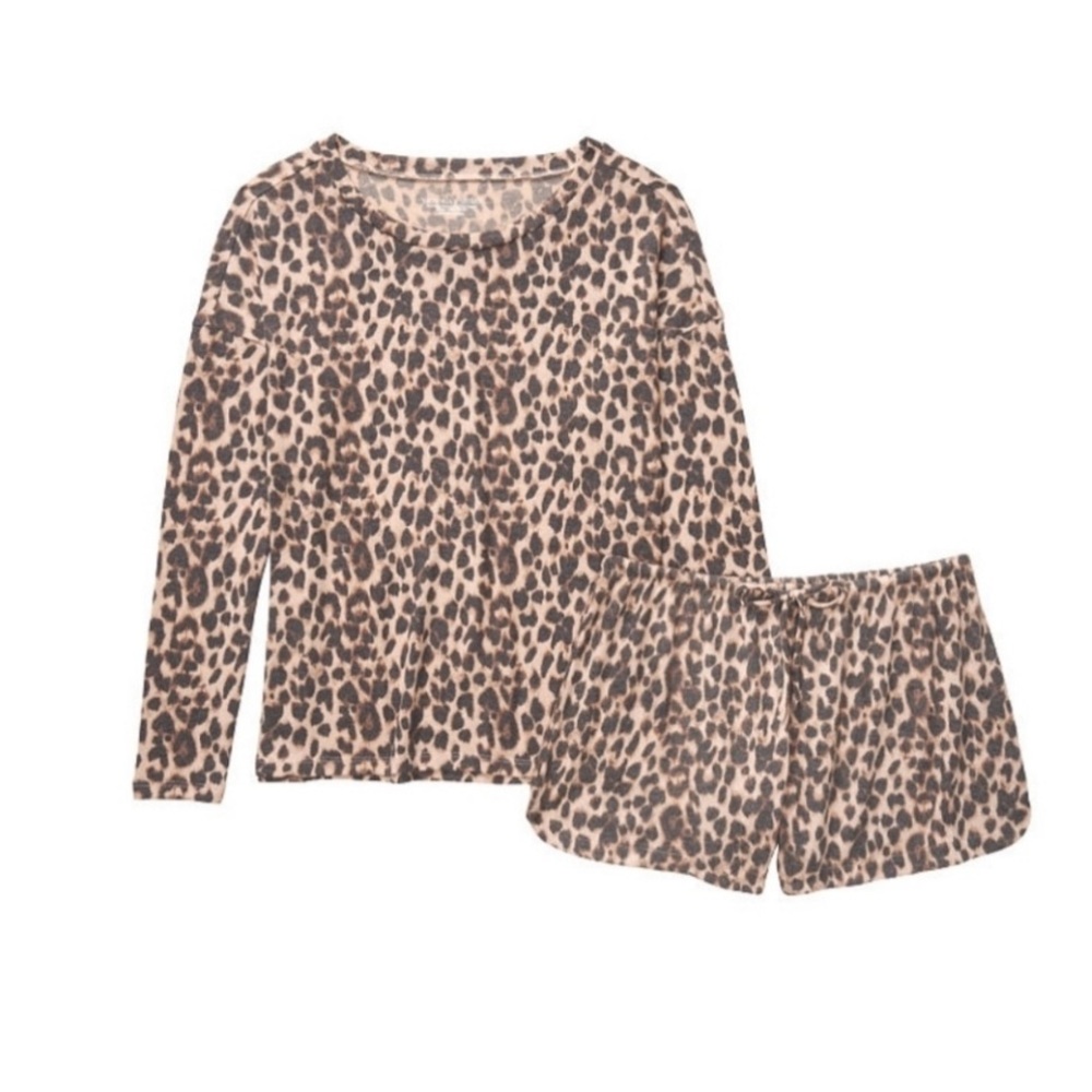 Victorias Secret Knit Crewneck & Shorts Set Beige Leopard Spots